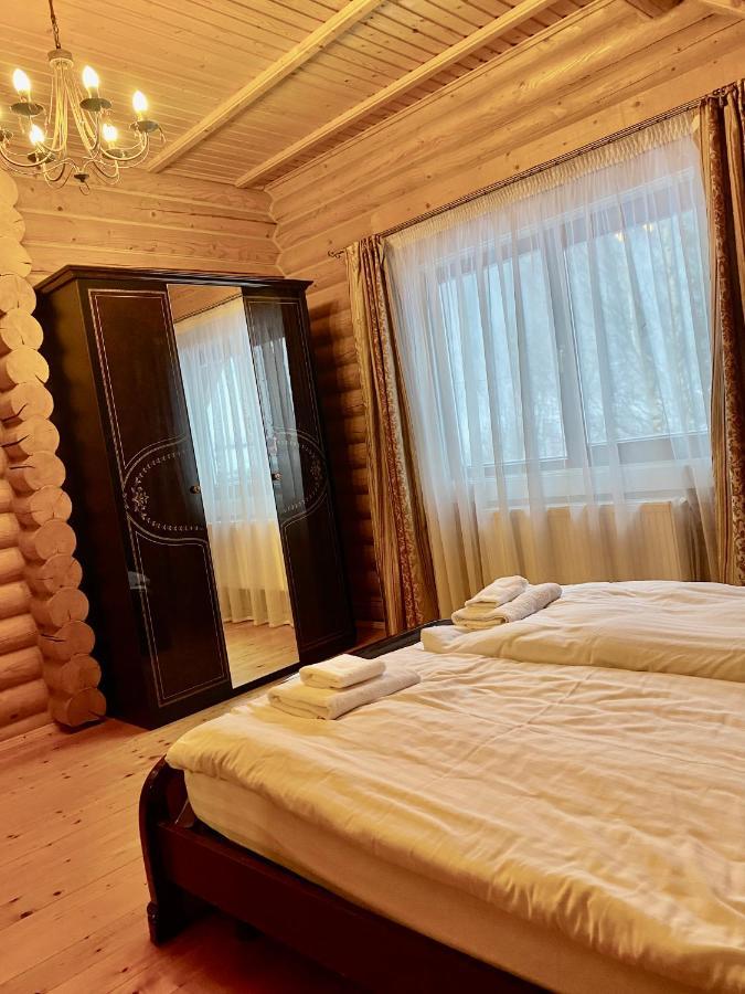 Villa Chalet Four Seasons à Tatariv Extérieur photo